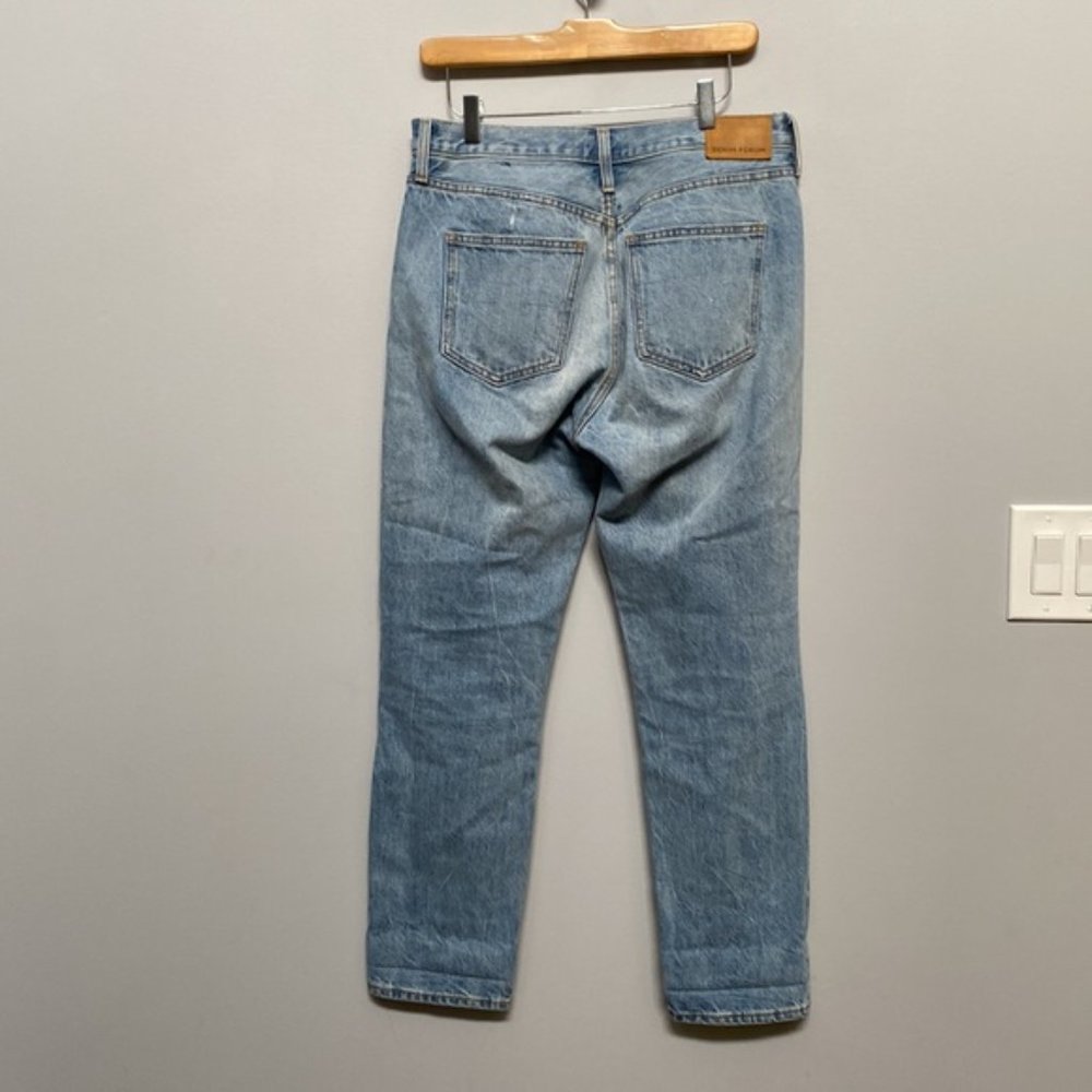❗️SOLD❗️Aritzia Denim Forum Distressed Ex Boyfriend Jeans Size 28 - Picture 6 of 12